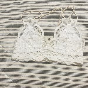 FP One Elegant Lace Cream Bandeau